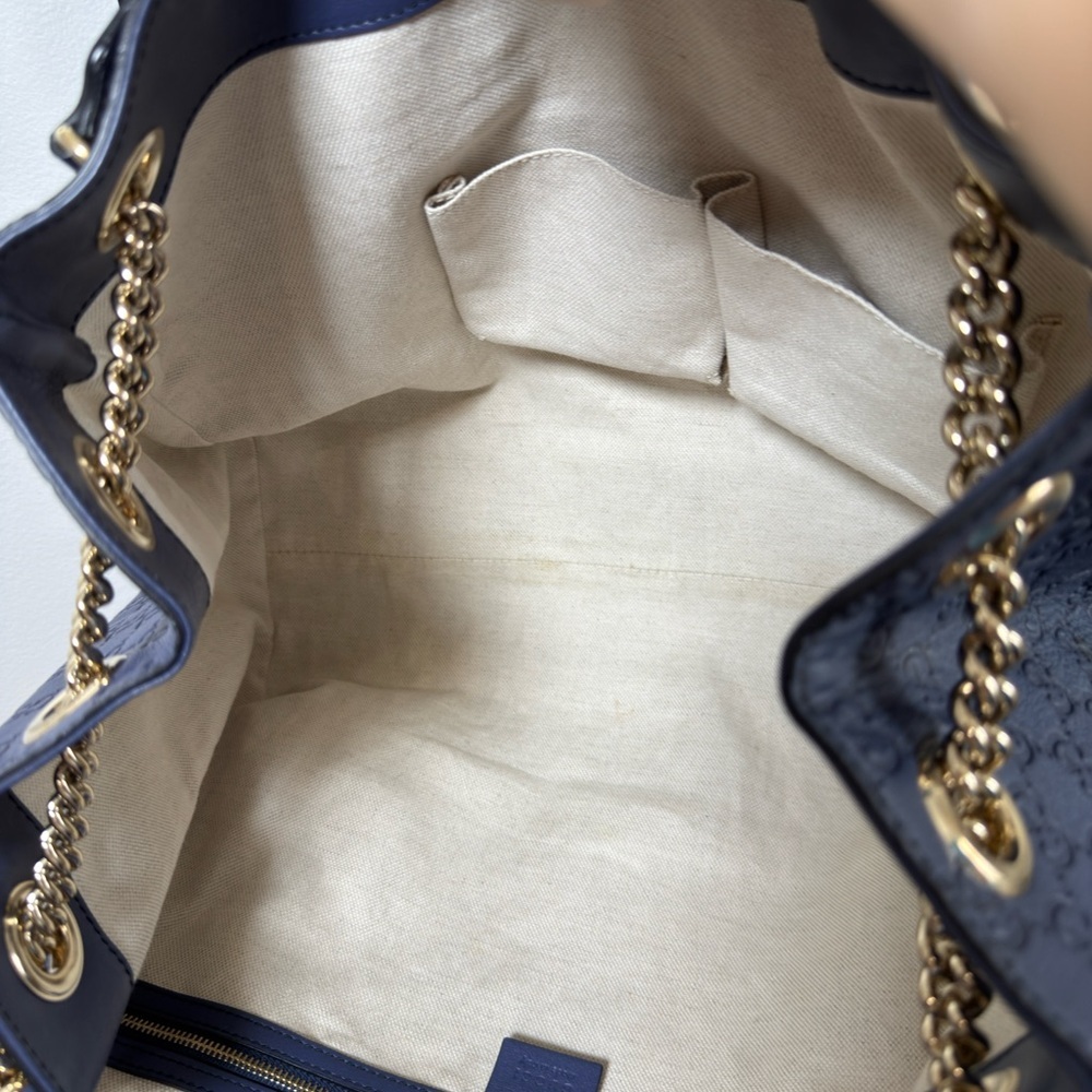 * SOLD SOMEWHERE ELSE* 
Gucci Emily guccicima flap Large shoulder bag - Picture 7 of 8